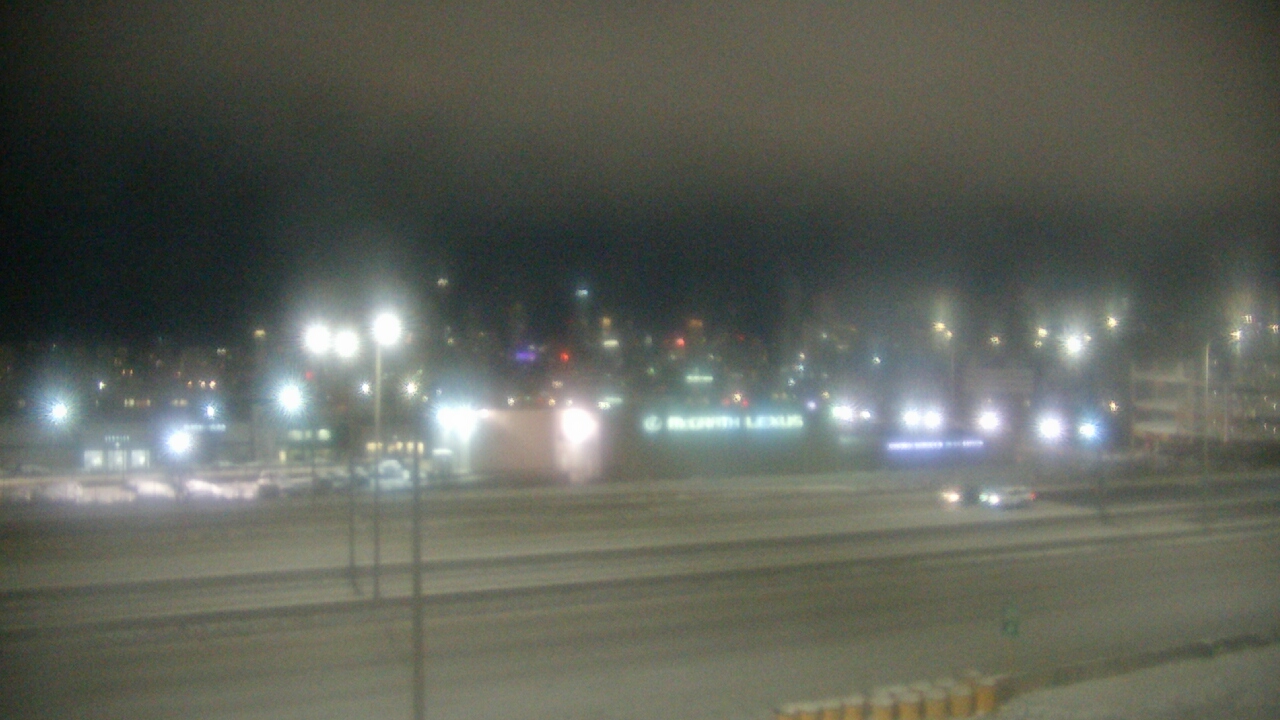 Thumbnail for current weather camera view from St Stanislaus Kostka School in Chicago, Illinois