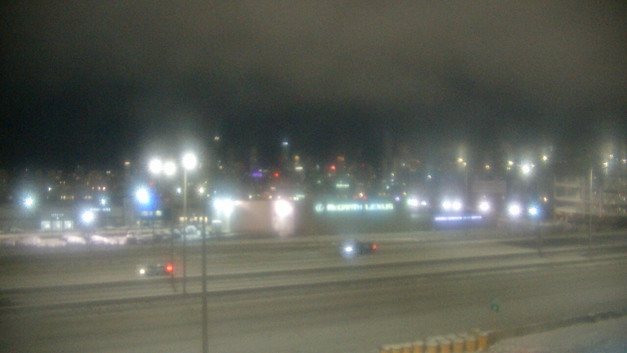 Thumbnail for current weather camera view from St Stanislaus Kostka School in Chicago, Illinois