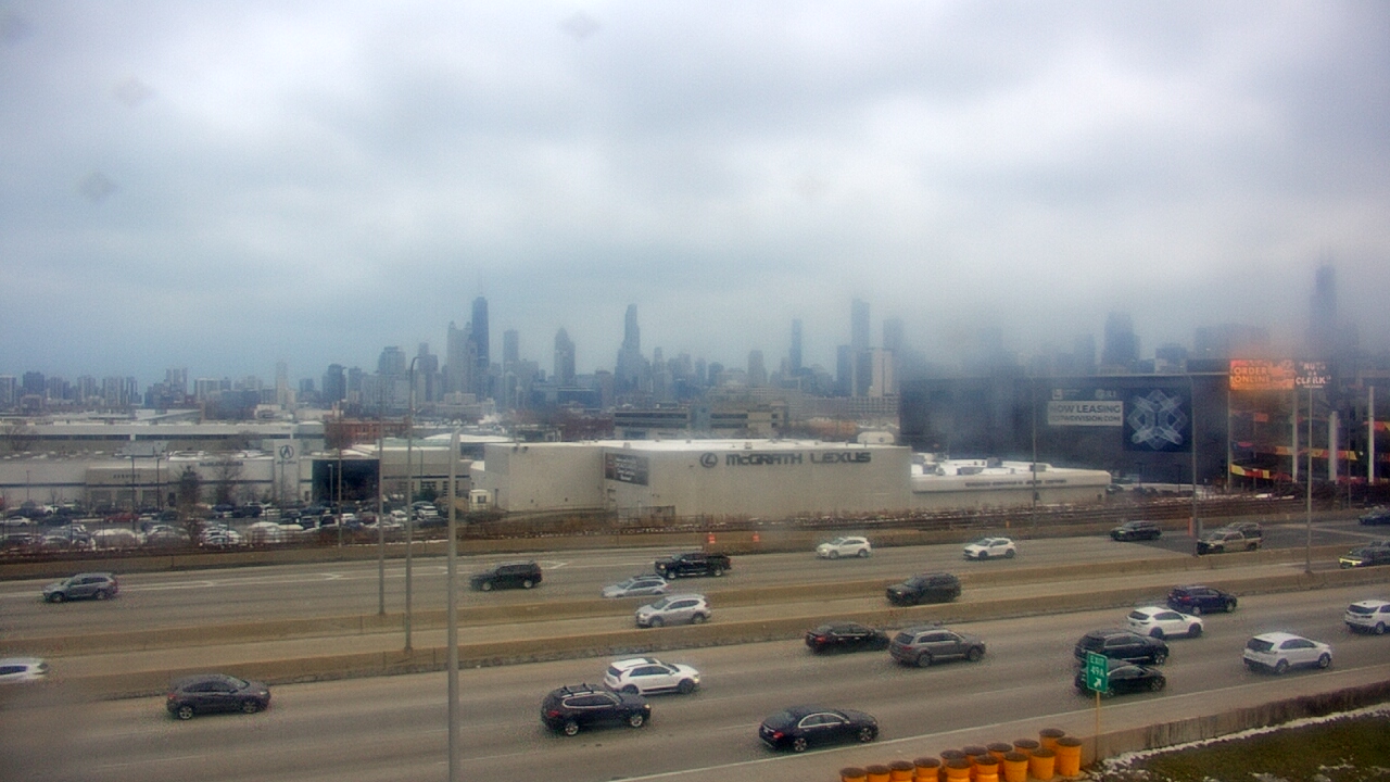 Thumbnail for current weather camera view from St Stanislaus Kostka School in Chicago, Illinois