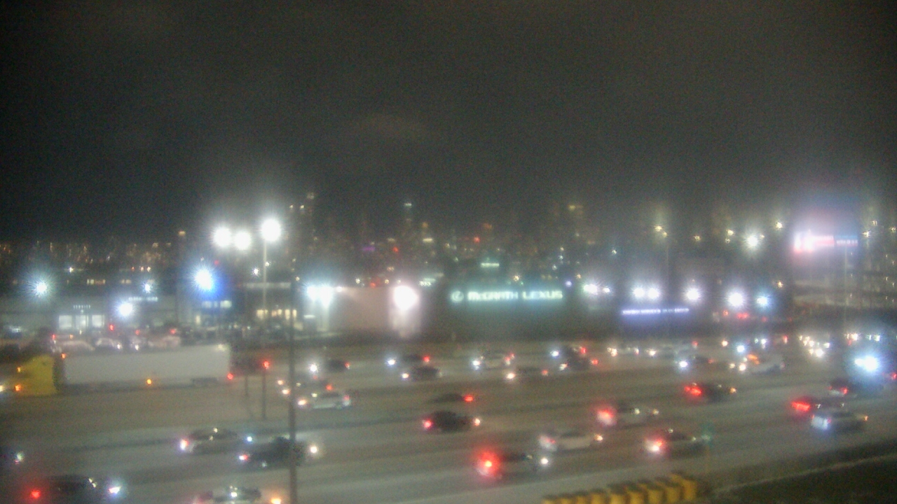 Thumbnail for current weather camera view from St Stanislaus Kostka School in Chicago, Illinois