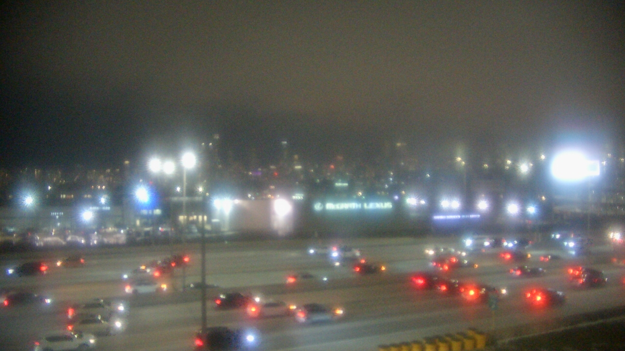 Thumbnail for current weather camera view from St Stanislaus Kostka School in Chicago, Illinois