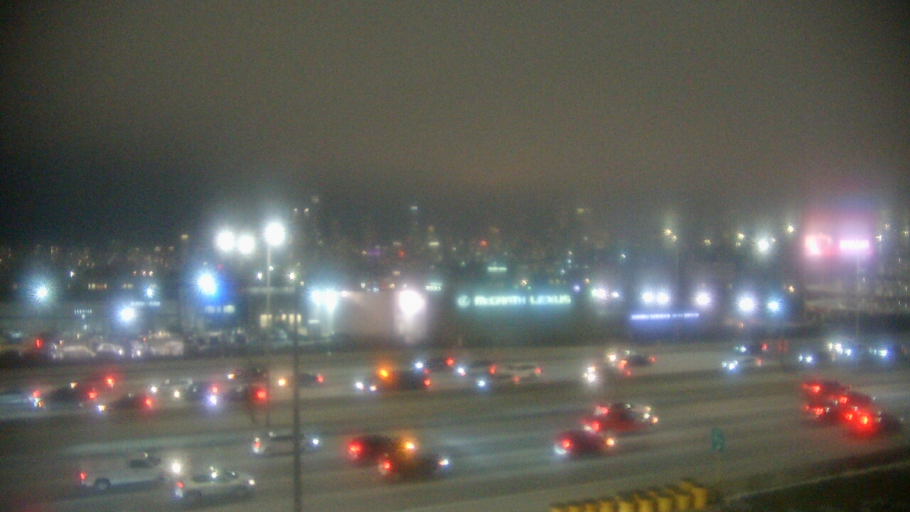 Thumbnail for current weather camera view from St Stanislaus Kostka School in Chicago, Illinois