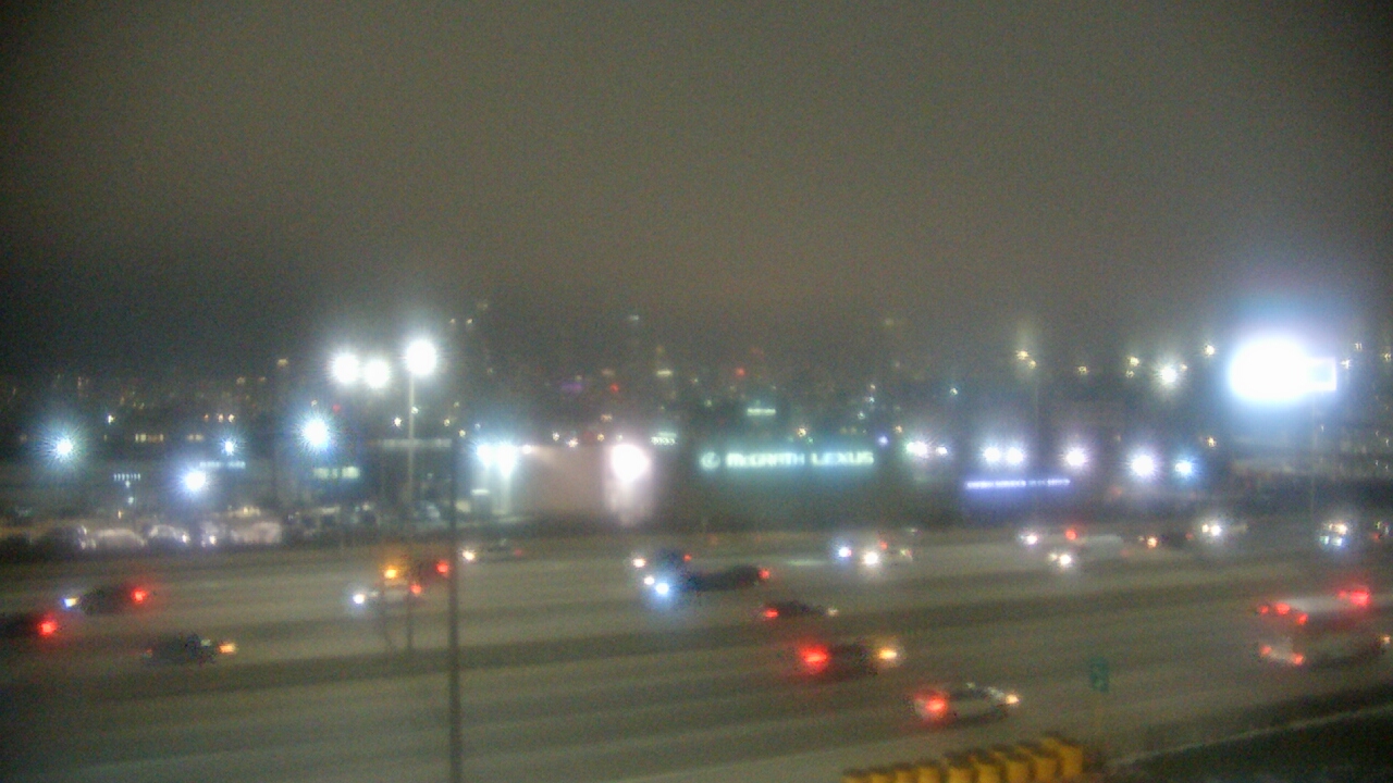 Thumbnail for current weather camera view from St Stanislaus Kostka School in Chicago, Illinois