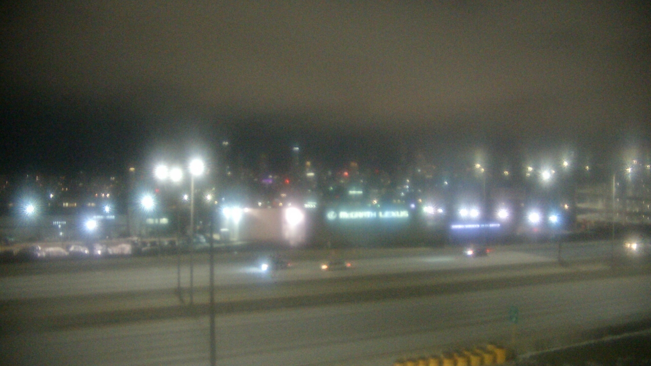 Thumbnail for current weather camera view from St Stanislaus Kostka School in Chicago, Illinois