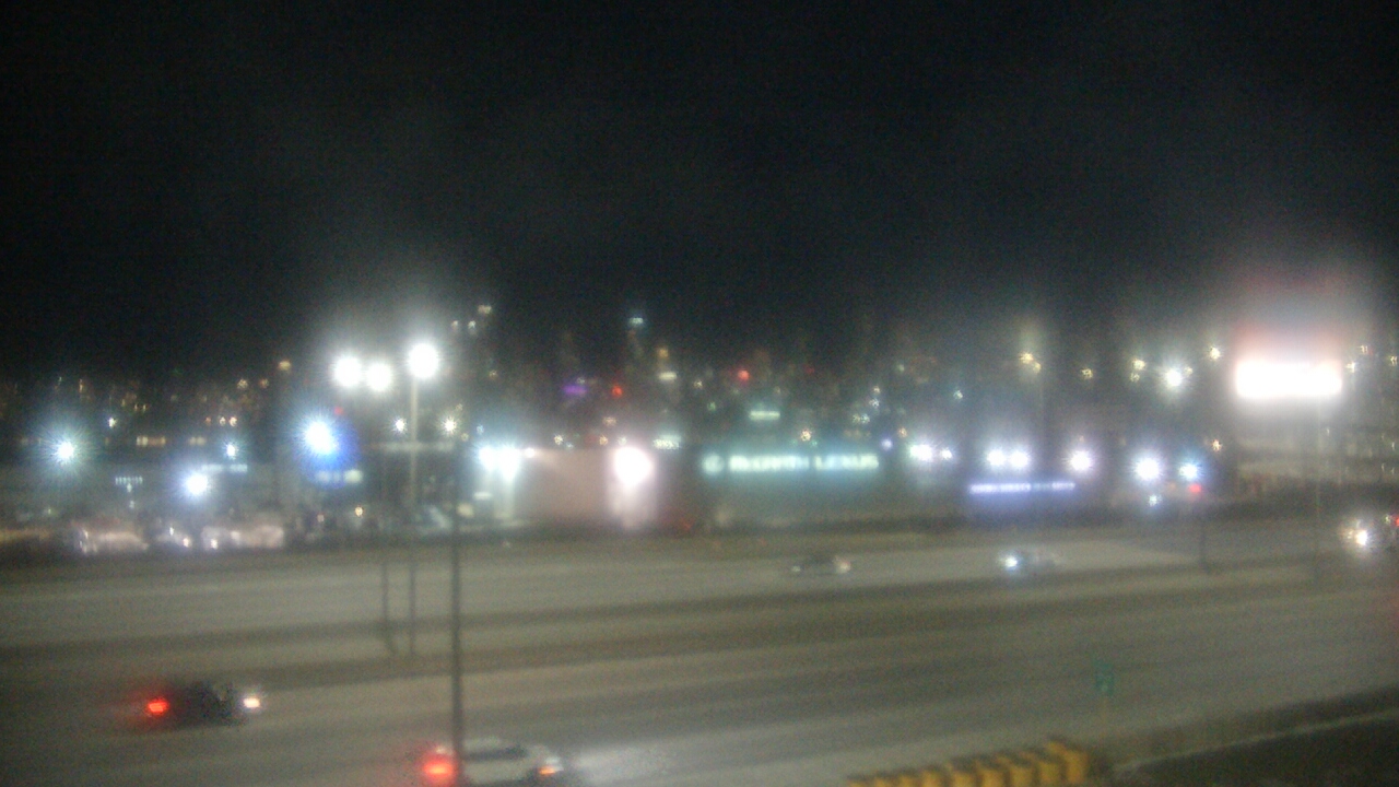 Thumbnail for current weather camera view from St Stanislaus Kostka School in Chicago, Illinois