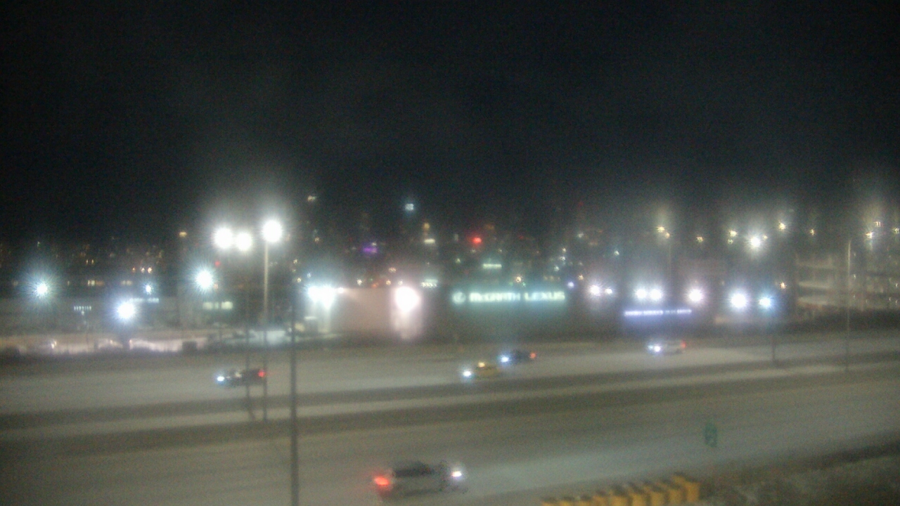 Thumbnail for current weather camera view from St Stanislaus Kostka School in Chicago, Illinois