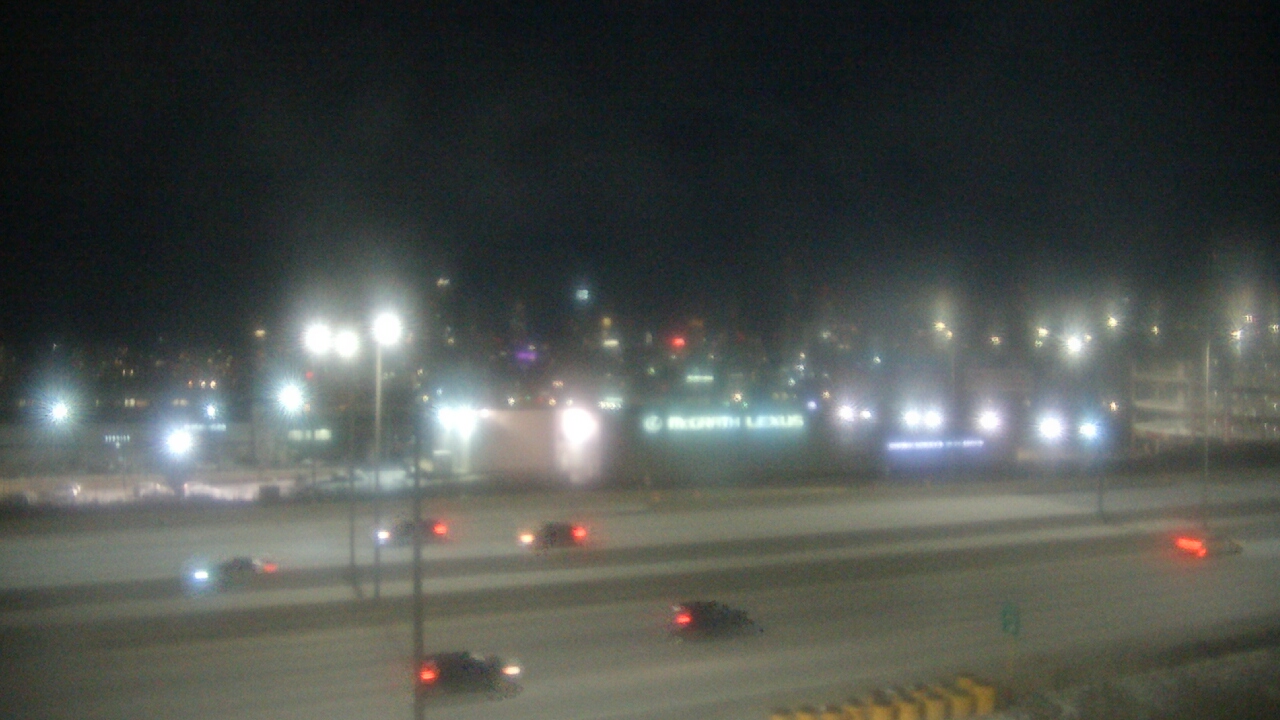 Thumbnail for current weather camera view from St Stanislaus Kostka School in Chicago, Illinois