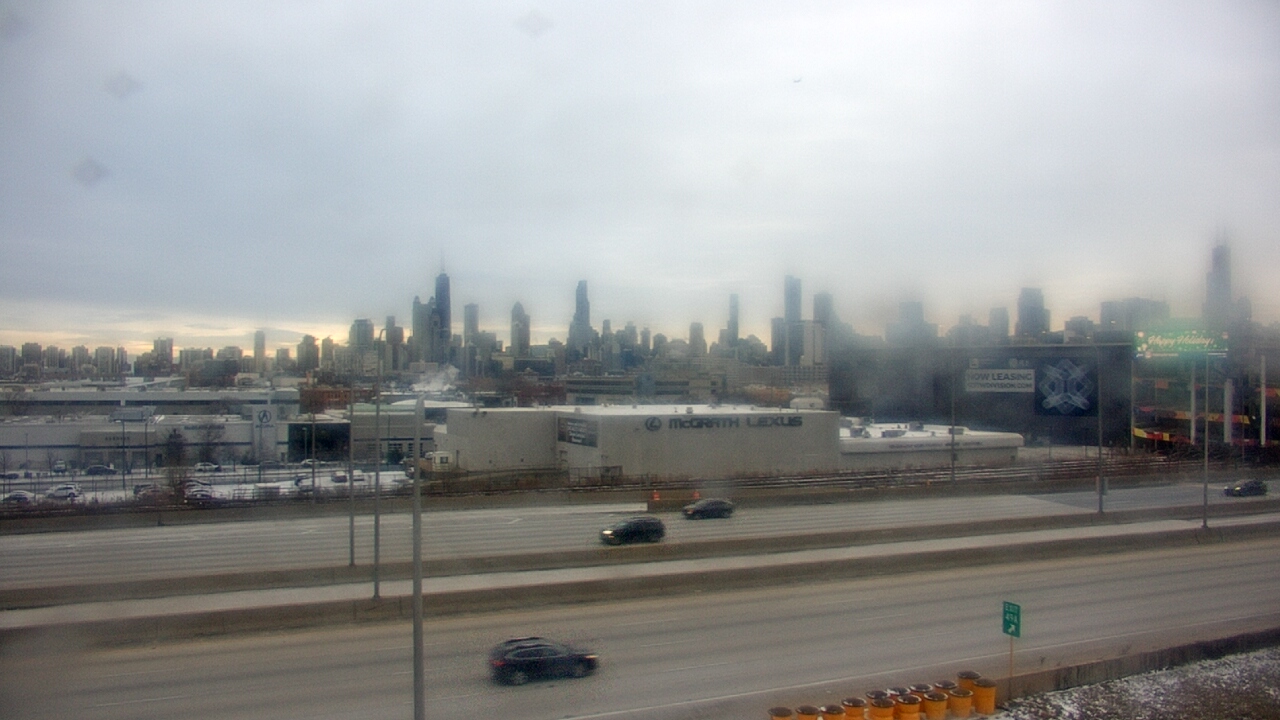Thumbnail for current weather camera view from St Stanislaus Kostka School in Chicago, Illinois