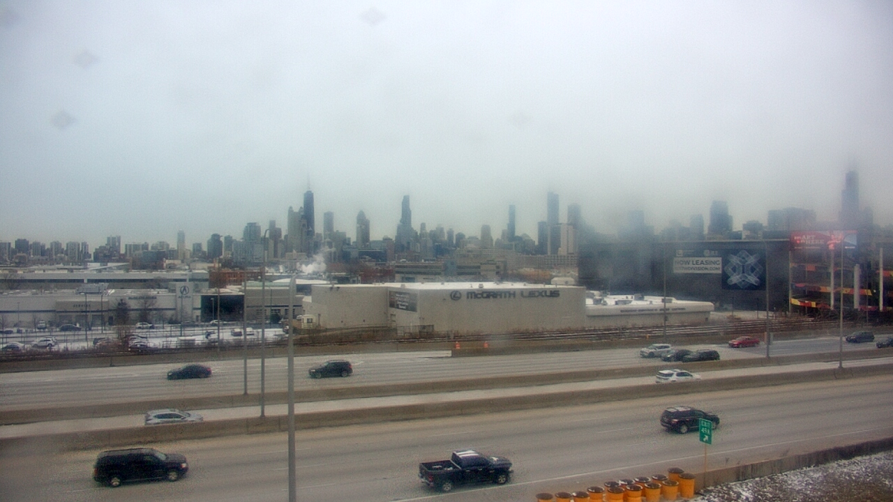 Thumbnail for current weather camera view from St Stanislaus Kostka School in Chicago, Illinois