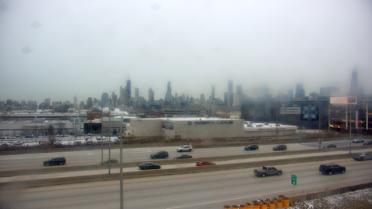 Thumbnail for current weather camera view from St Stanislaus Kostka School in Chicago, Illinois