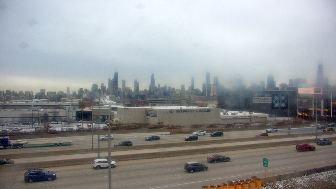 Thumbnail for current weather camera view from St Stanislaus Kostka School in Chicago, Illinois