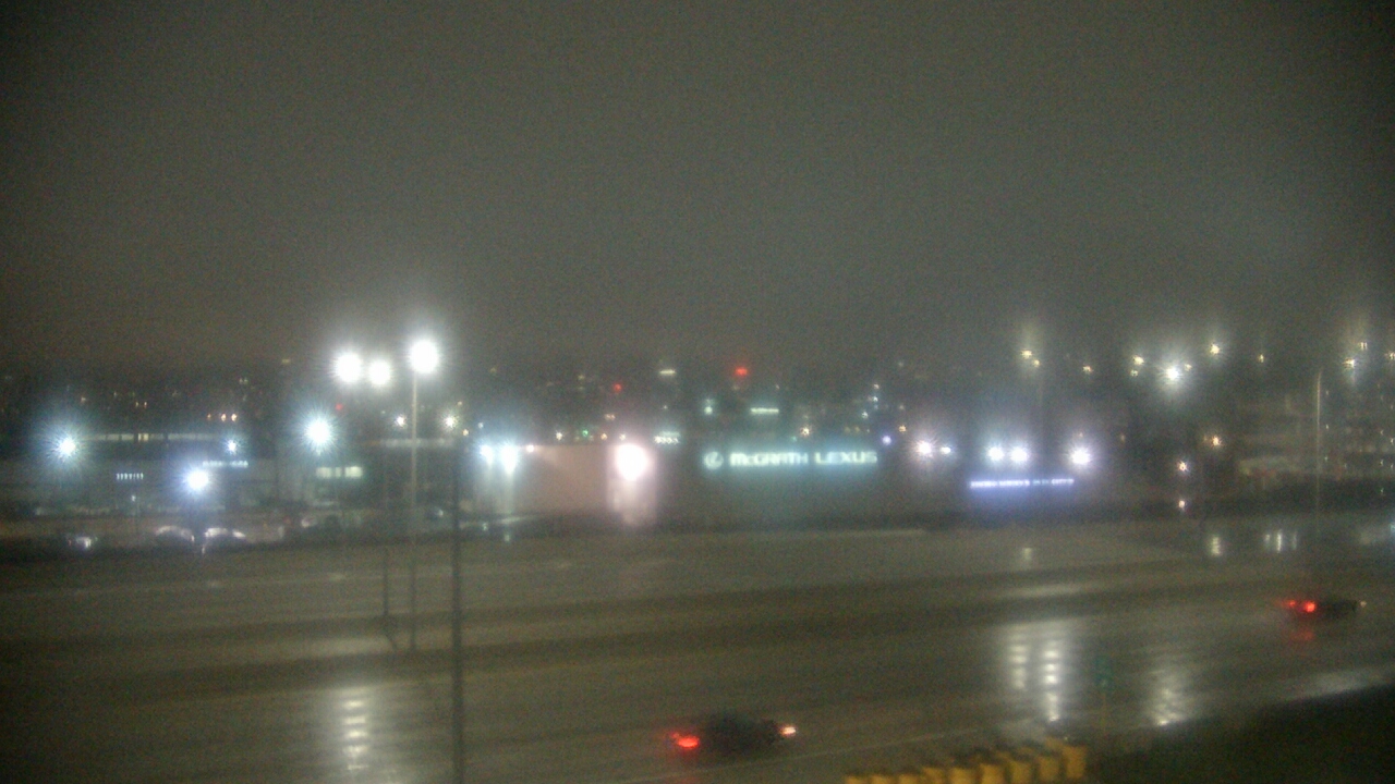 Thumbnail for current weather camera view from St Stanislaus Kostka School in Chicago, Illinois