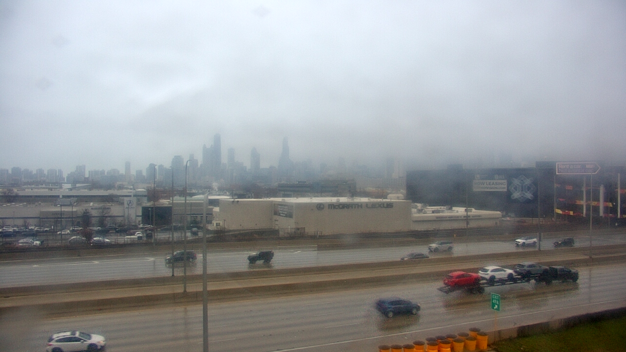 Thumbnail for current weather camera view from St Stanislaus Kostka School in Chicago, Illinois