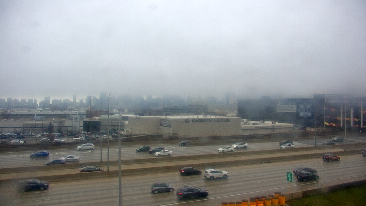 Thumbnail for current weather camera view from St Stanislaus Kostka School in Chicago, Illinois