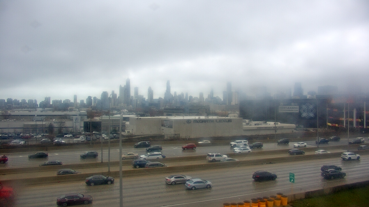 Thumbnail for current weather camera view from St Stanislaus Kostka School in Chicago, Illinois