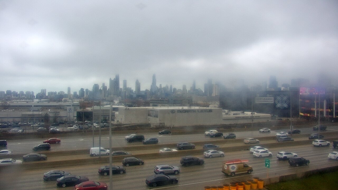 Thumbnail for current weather camera view from St Stanislaus Kostka School in Chicago, Illinois