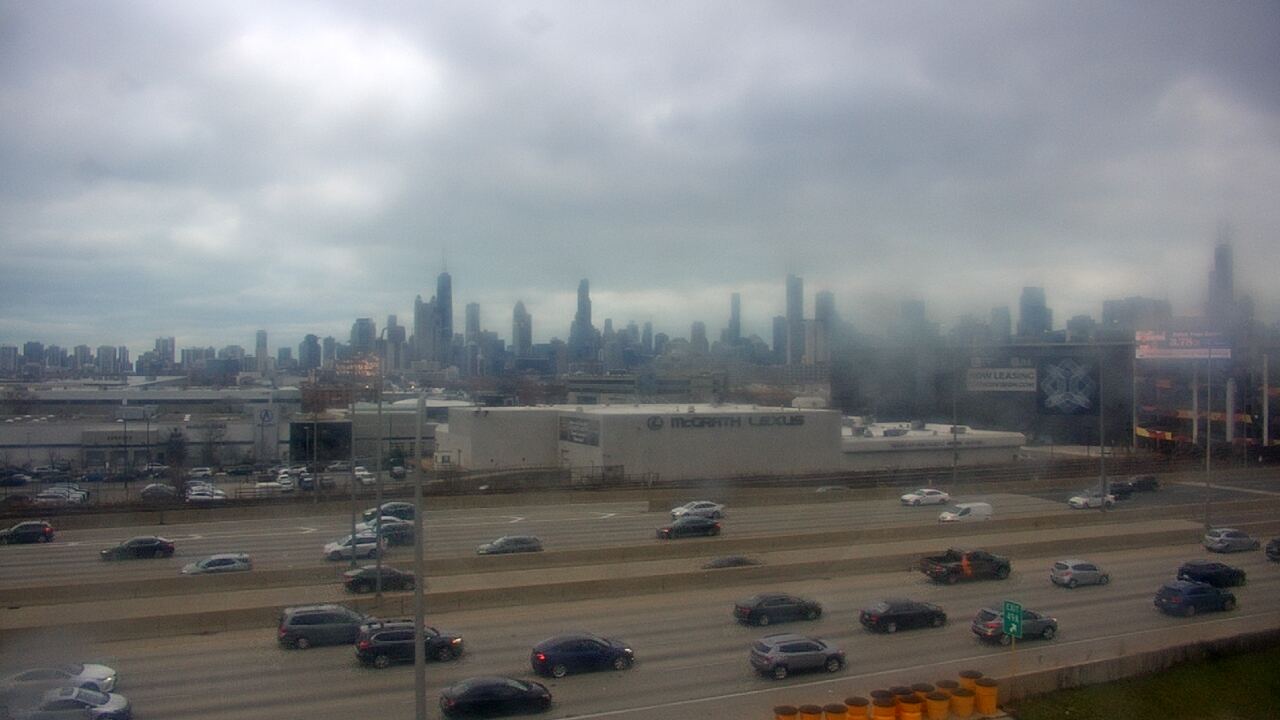 Thumbnail for current weather camera view from St Stanislaus Kostka School in Chicago, Illinois