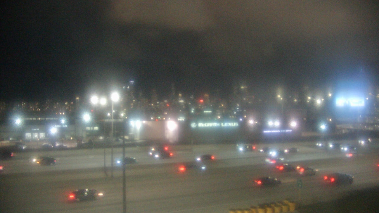 Thumbnail for current weather camera view from St Stanislaus Kostka School in Chicago, Illinois