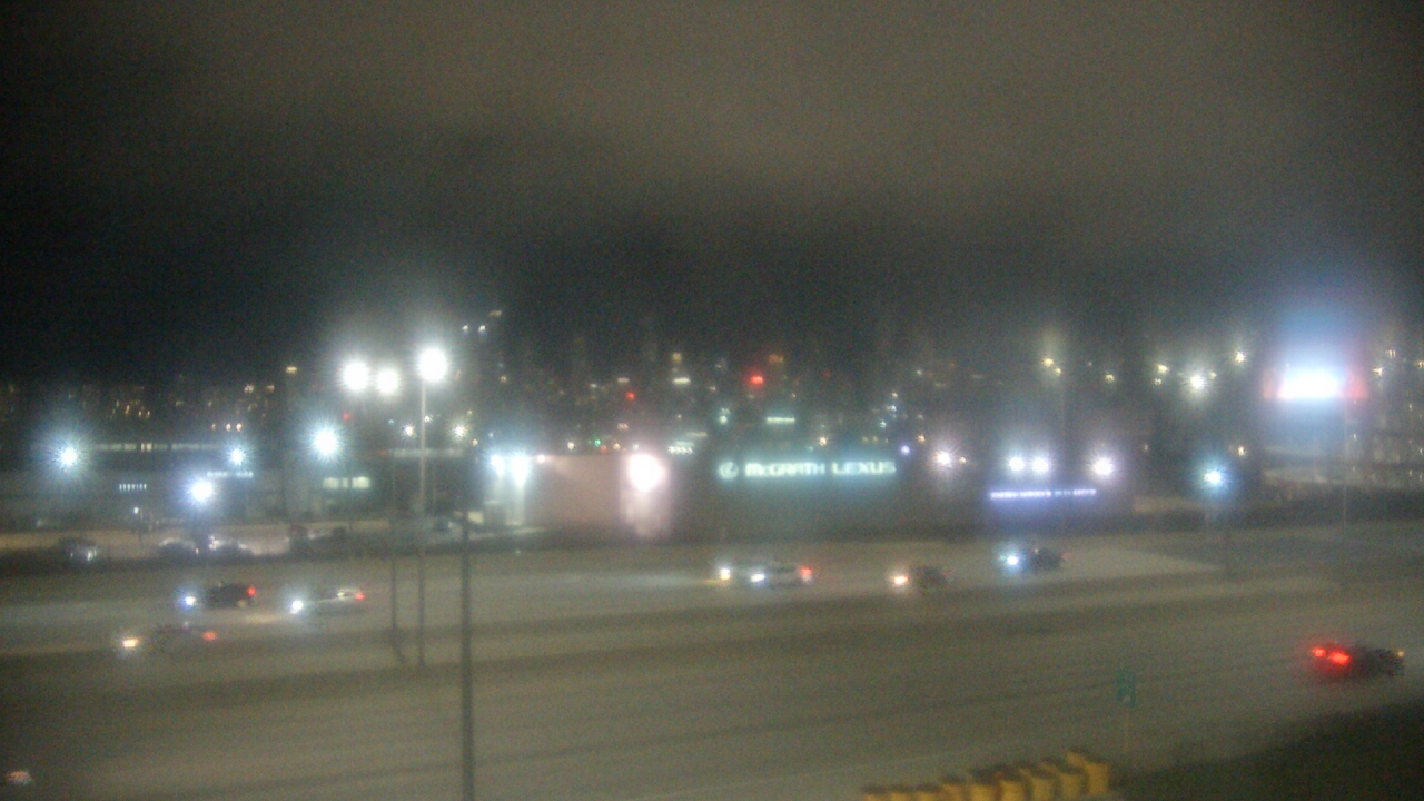 Thumbnail for current weather camera view from St Stanislaus Kostka School in Chicago, Illinois