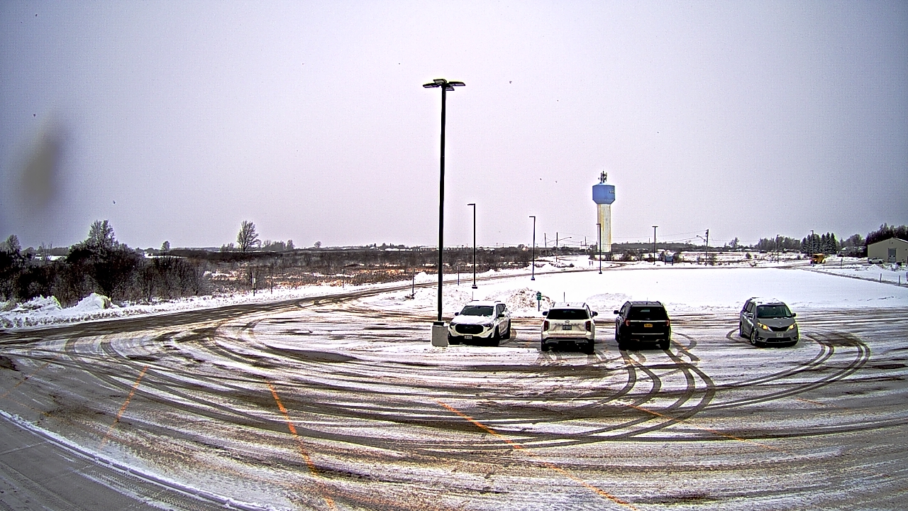 Thumbnail for current weather camera view from Calcium Primary School in Calcium, New York