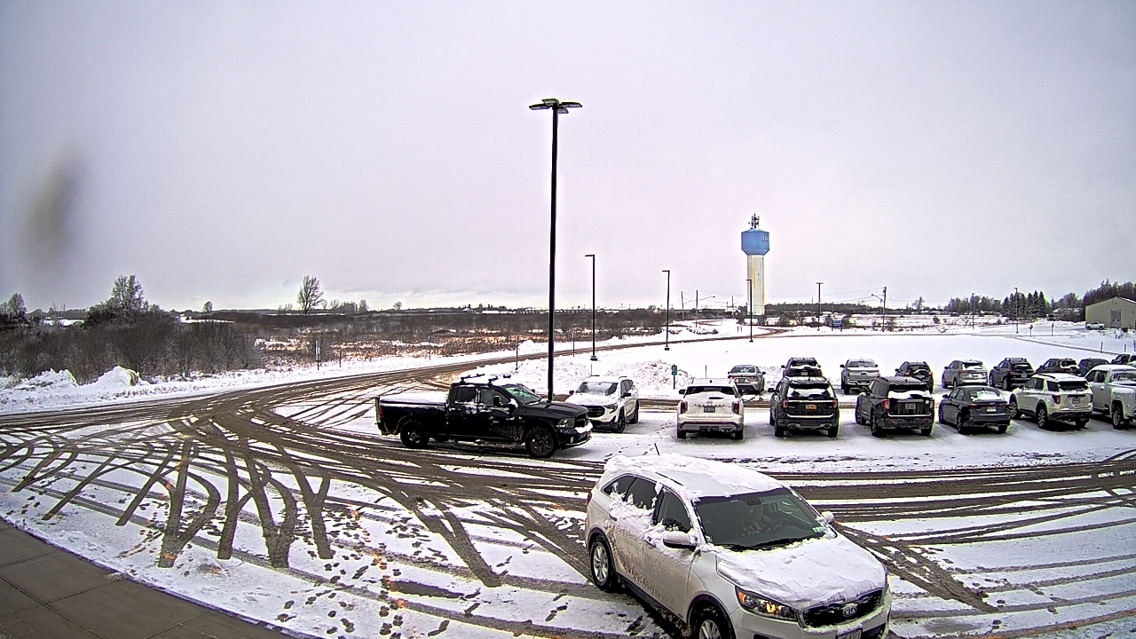 Thumbnail for current weather camera view from Calcium Primary School in Calcium, New York