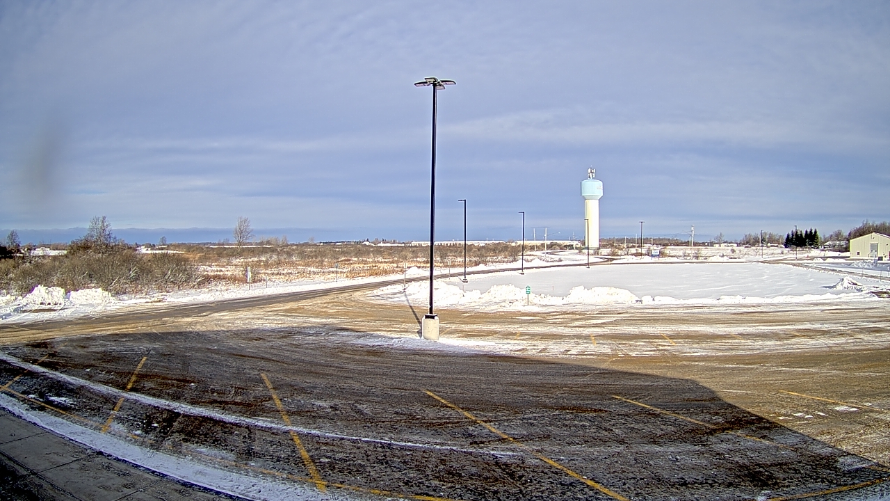 Thumbnail for current weather camera view from Calcium Primary School in Calcium, New York