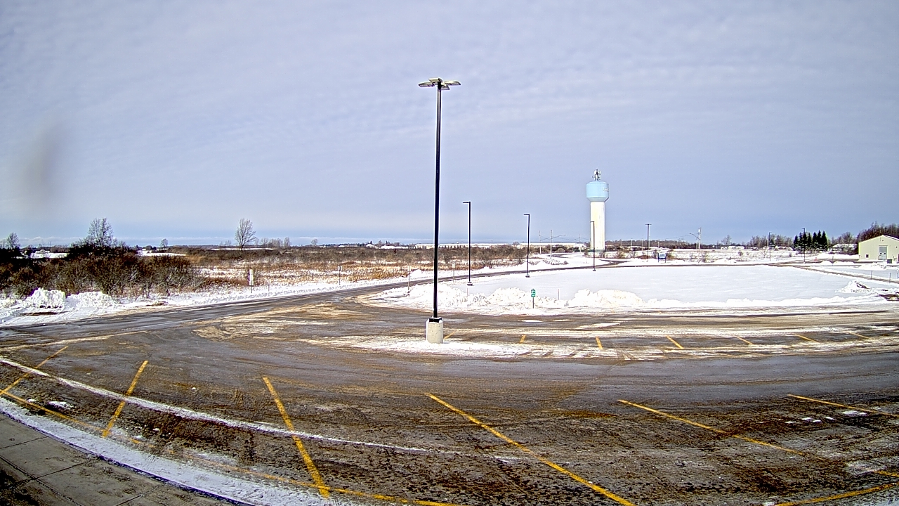 Thumbnail for current weather camera view from Calcium Primary School in Calcium, New York