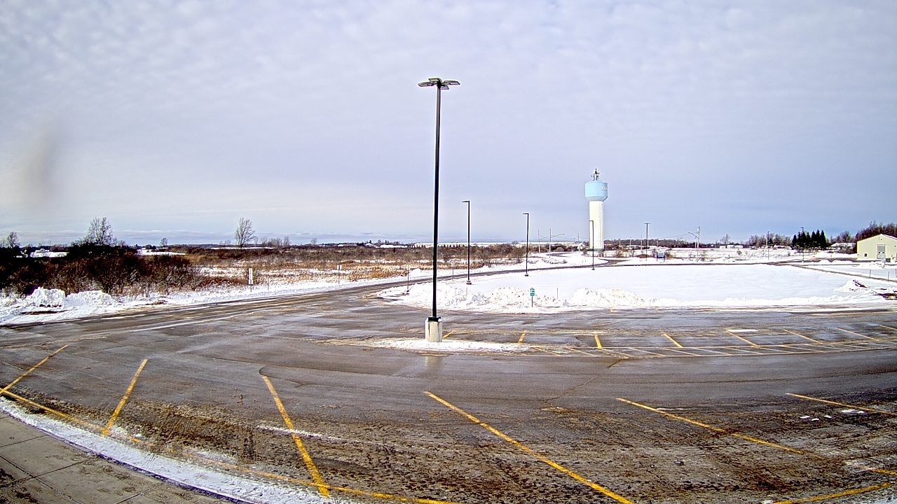 Thumbnail for current weather camera view from Calcium Primary School in Calcium, New York