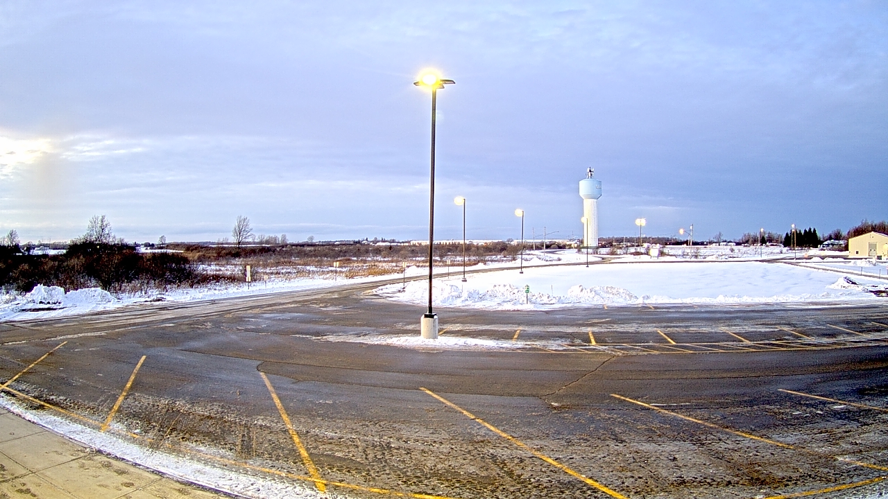 Thumbnail for current weather camera view from Calcium Primary School in Calcium, New York