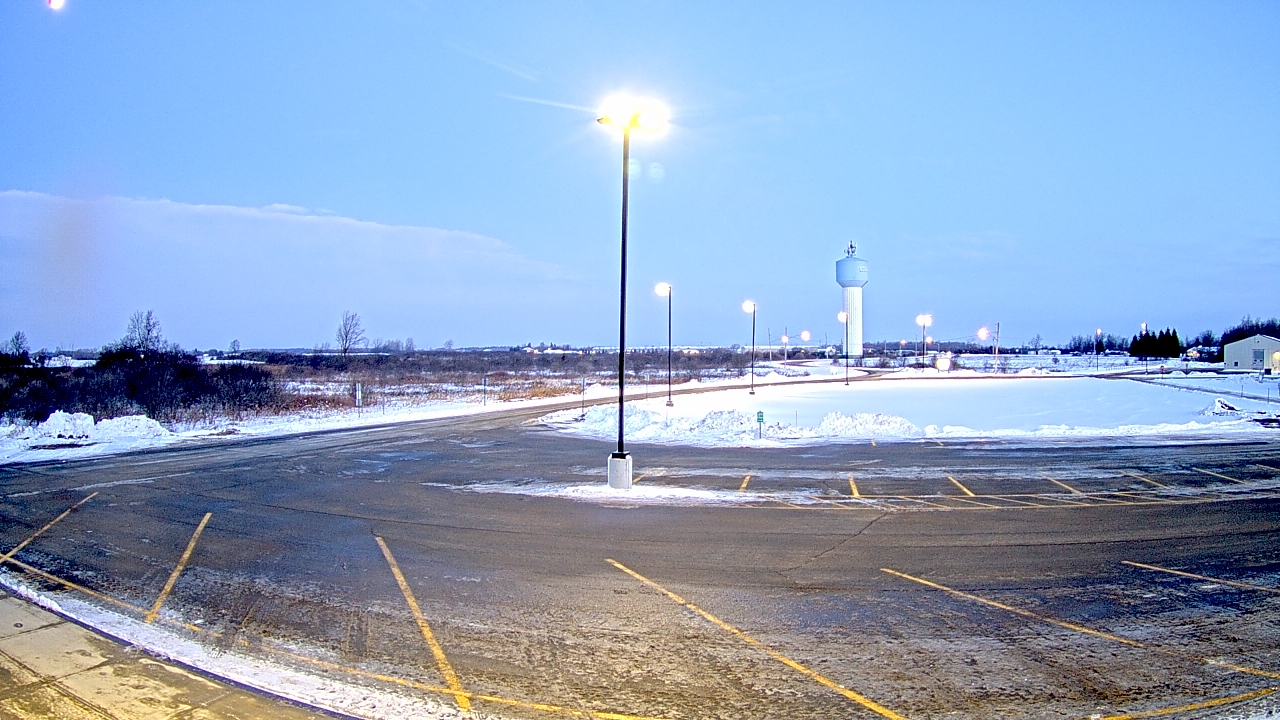 Thumbnail for current weather camera view from Calcium Primary School in Calcium, New York