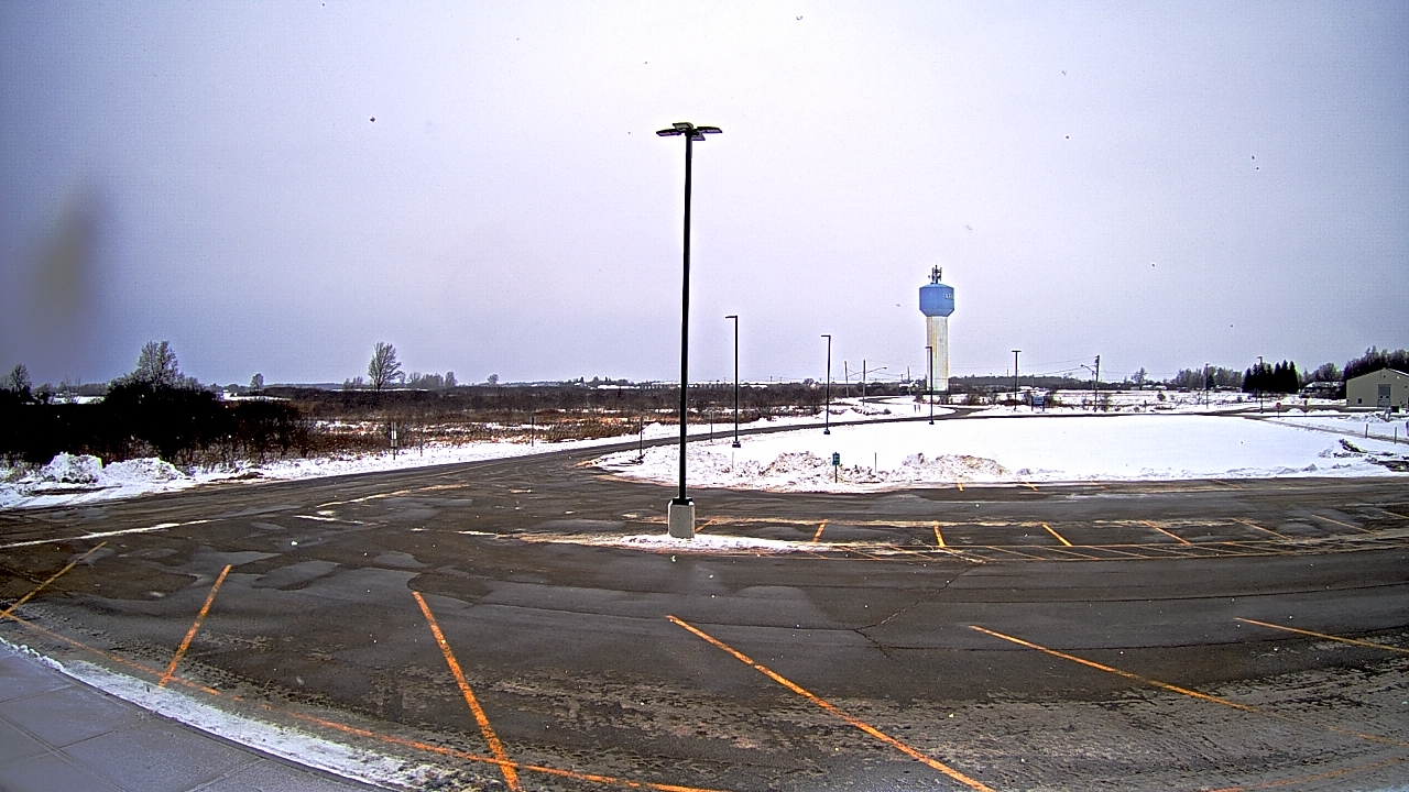 Thumbnail for current weather camera view from Calcium Primary School in Calcium, New York