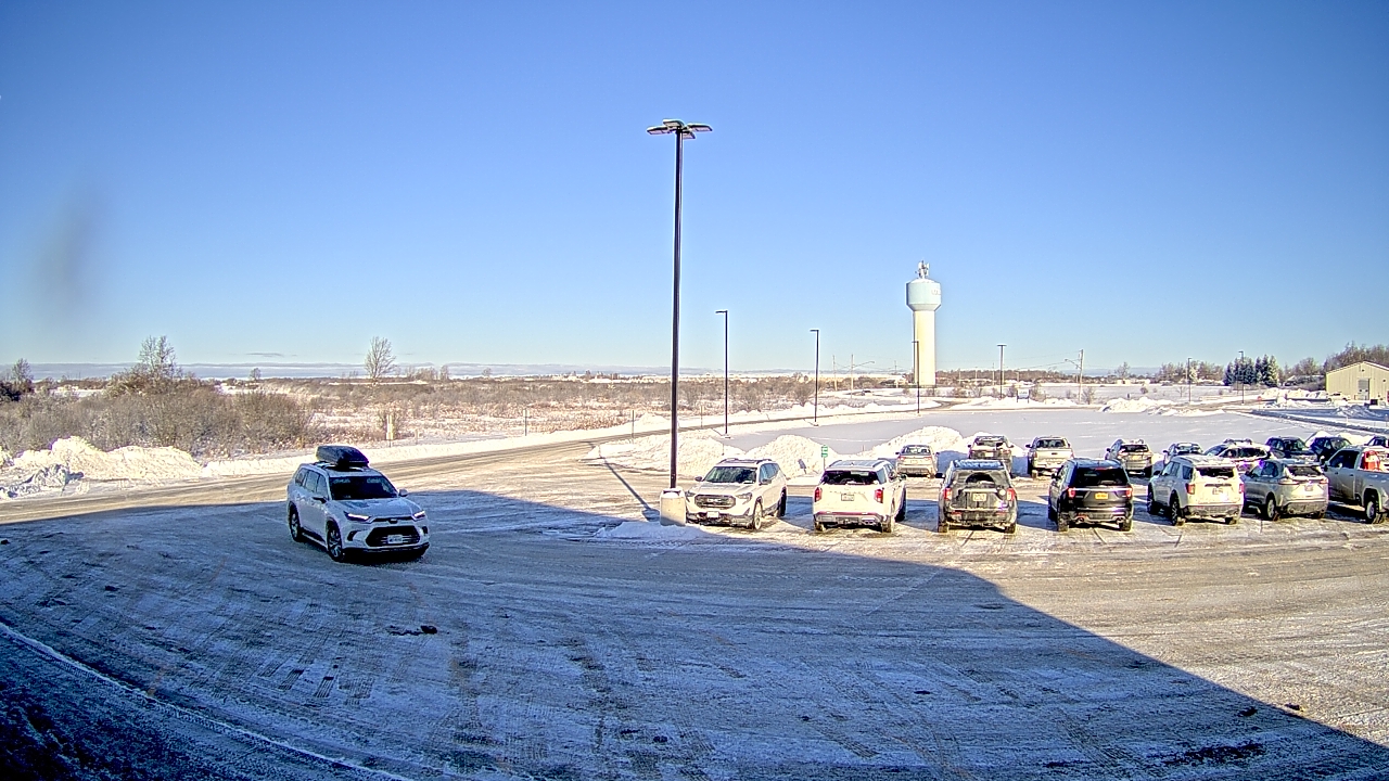 Thumbnail for current weather camera view from Calcium Primary School in Calcium, New York