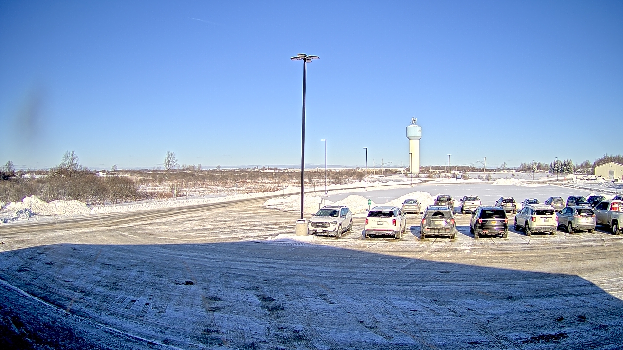 Thumbnail for current weather camera view from Calcium Primary School in Calcium, New York