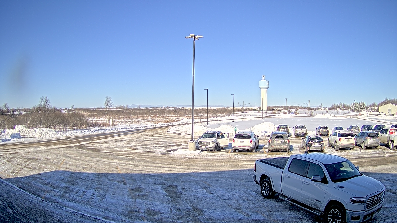 Thumbnail for current weather camera view from Calcium Primary School in Calcium, New York