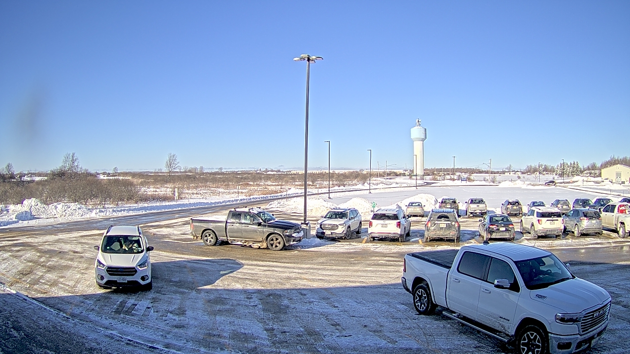 Thumbnail for current weather camera view from Calcium Primary School in Calcium, New York