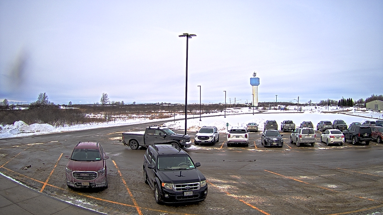 Thumbnail for current weather camera view from Calcium Primary School in Calcium, New York