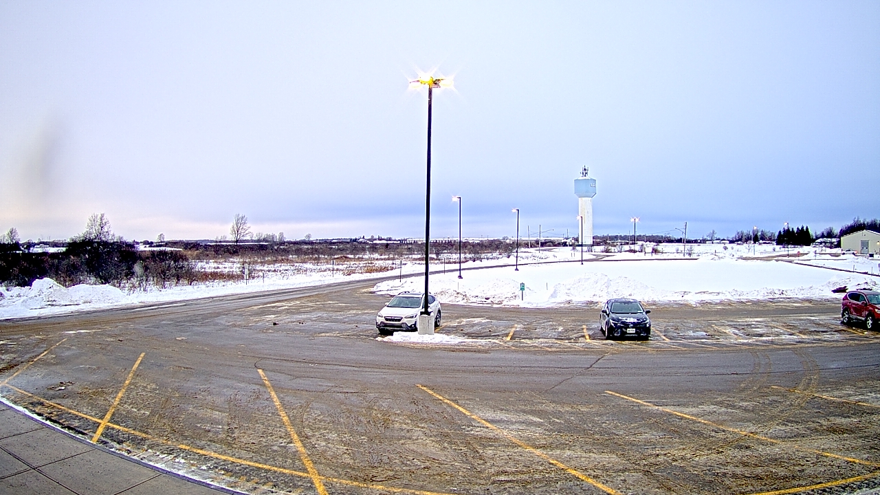 Thumbnail for current weather camera view from Calcium Primary School in Calcium, New York