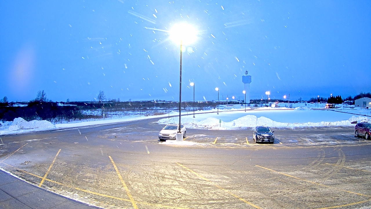 Thumbnail for current weather camera view from Calcium Primary School in Calcium, New York