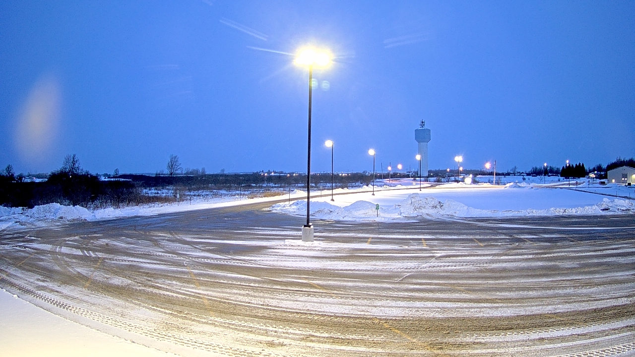 Thumbnail for current weather camera view from Calcium Primary School in Calcium, New York