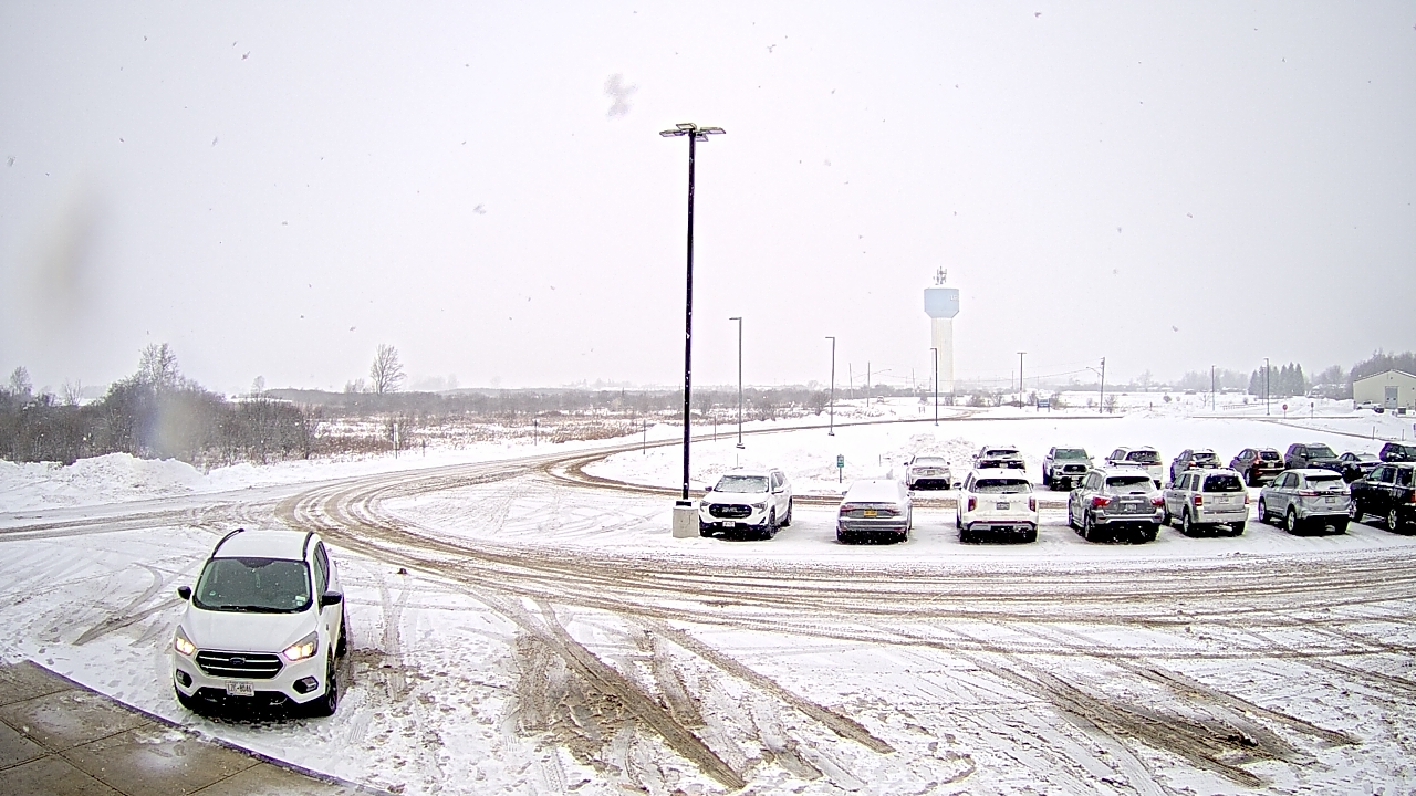 Thumbnail for current weather camera view from Calcium Primary School in Calcium, New York