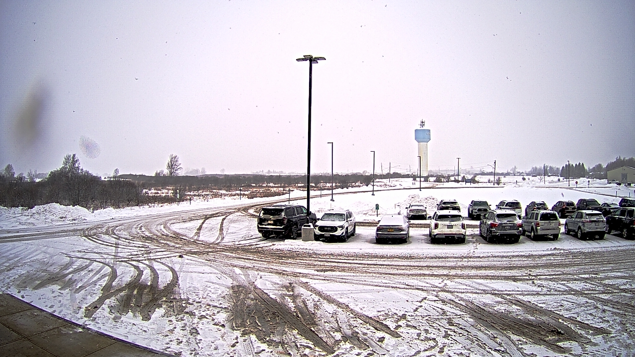 Thumbnail for current weather camera view from Calcium Primary School in Calcium, New York