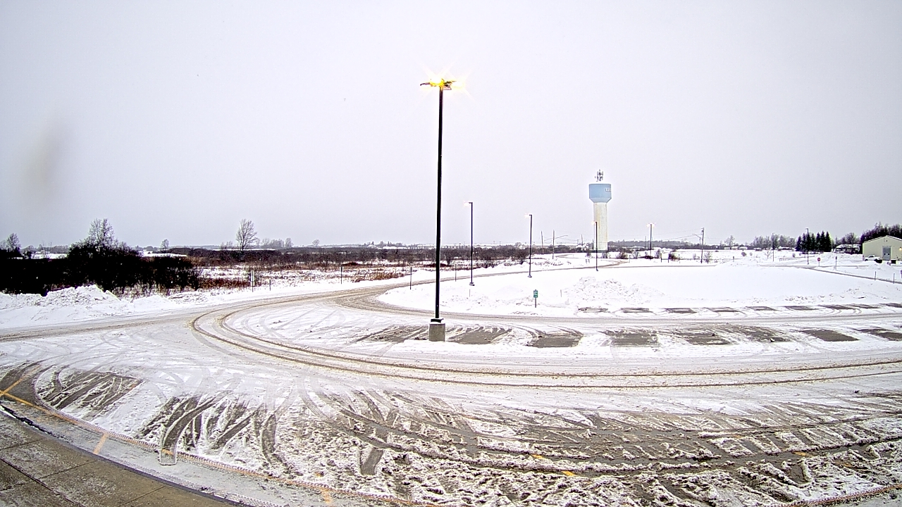 Thumbnail for current weather camera view from Calcium Primary School in Calcium, New York