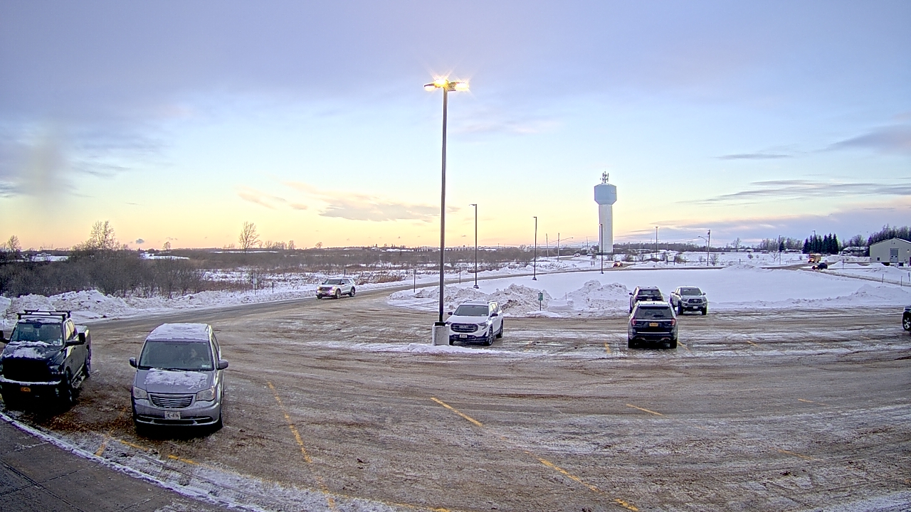 Thumbnail for current weather camera view from Calcium Primary School in Calcium, New York