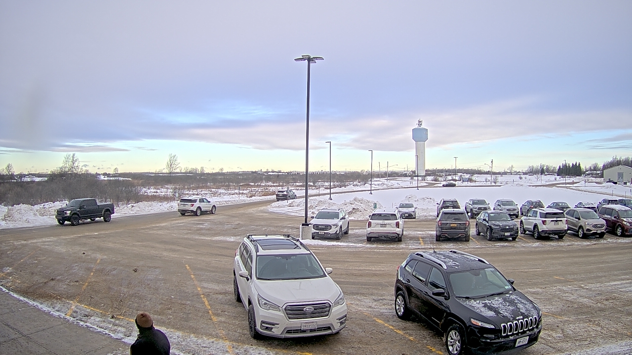 Thumbnail for current weather camera view from Calcium Primary School in Calcium, New York