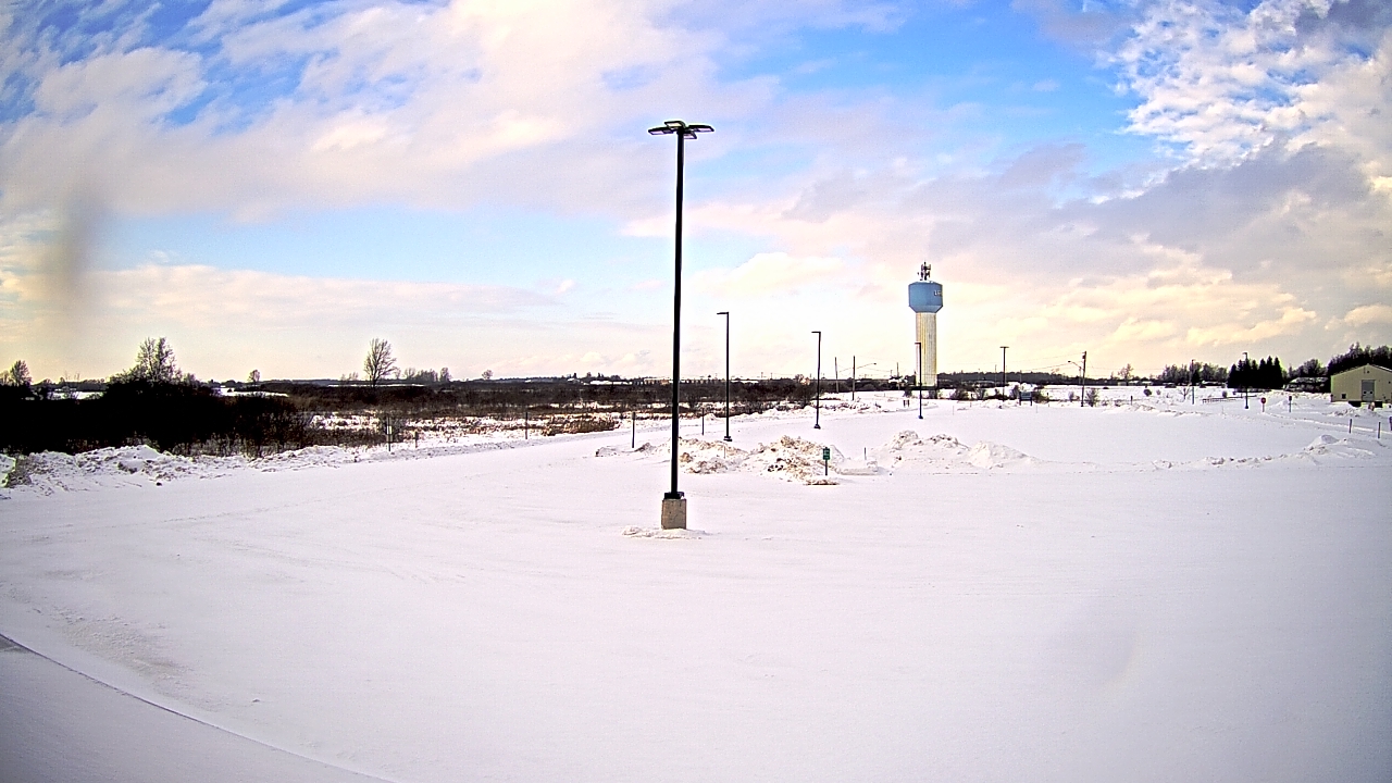 Thumbnail for current weather camera view from Calcium Primary School in Calcium, New York