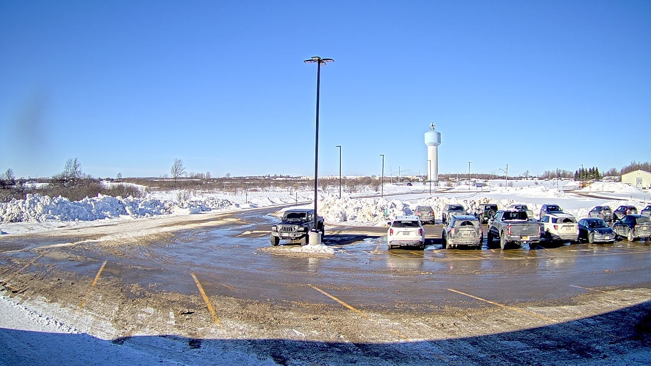 Thumbnail for current weather camera view from Calcium Primary School in Calcium, New York