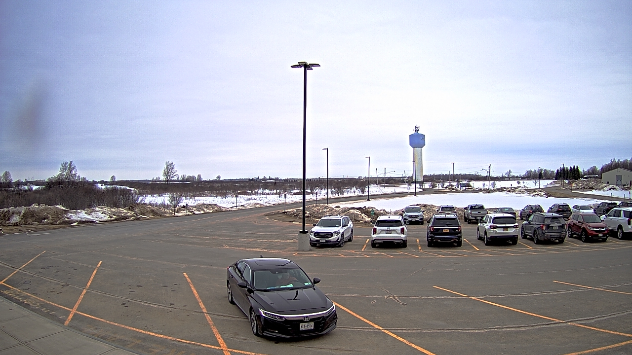 Thumbnail for current weather camera view from Calcium Primary School in Calcium, New York