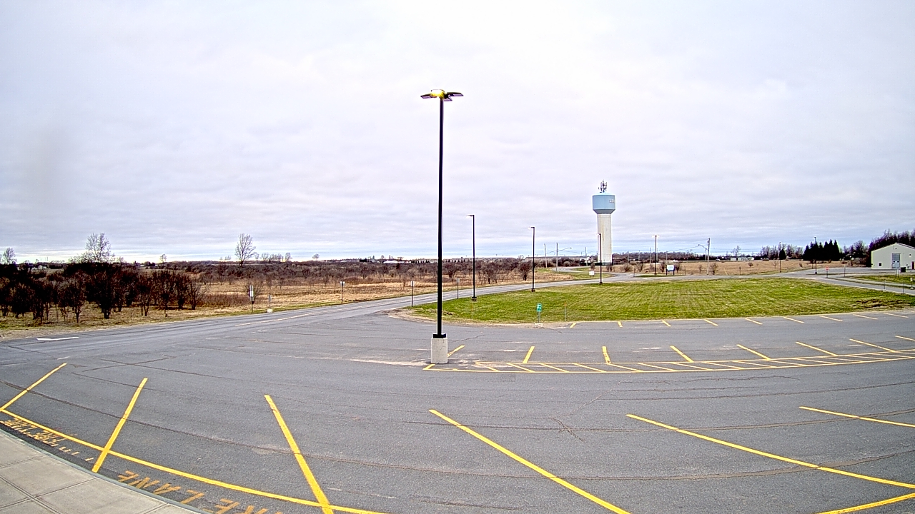 Thumbnail for current weather camera view from Calcium Primary School in Calcium, New York