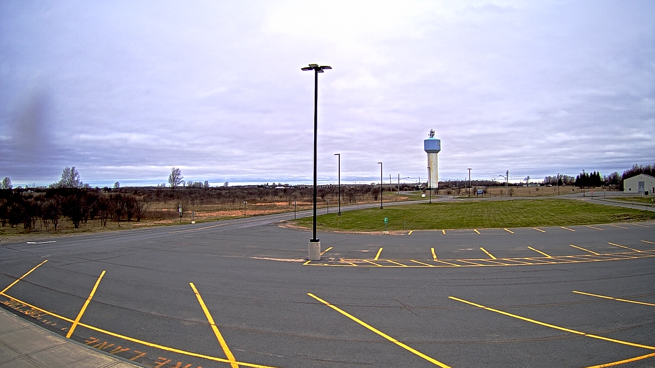 Thumbnail for current weather camera view from Calcium Primary School in Calcium, New York