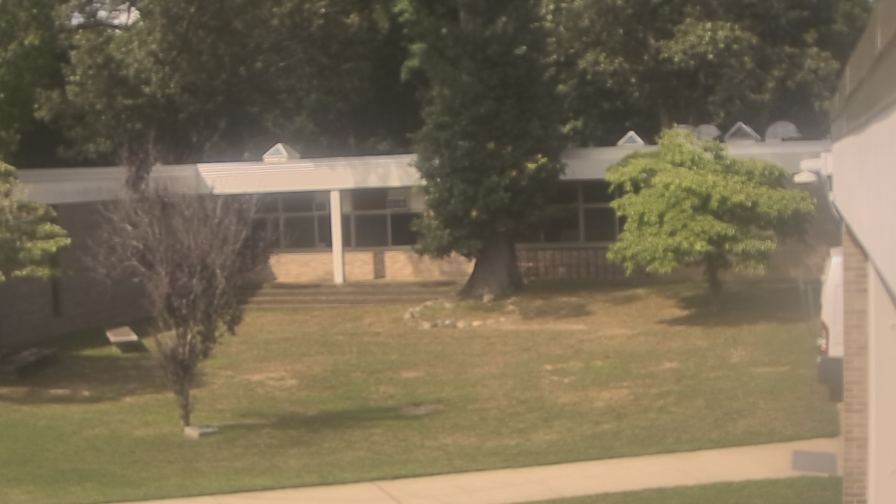 Thumbnail for current weather camera view from Cold Spring Harbor HS in Cold Spring Harbor, New York